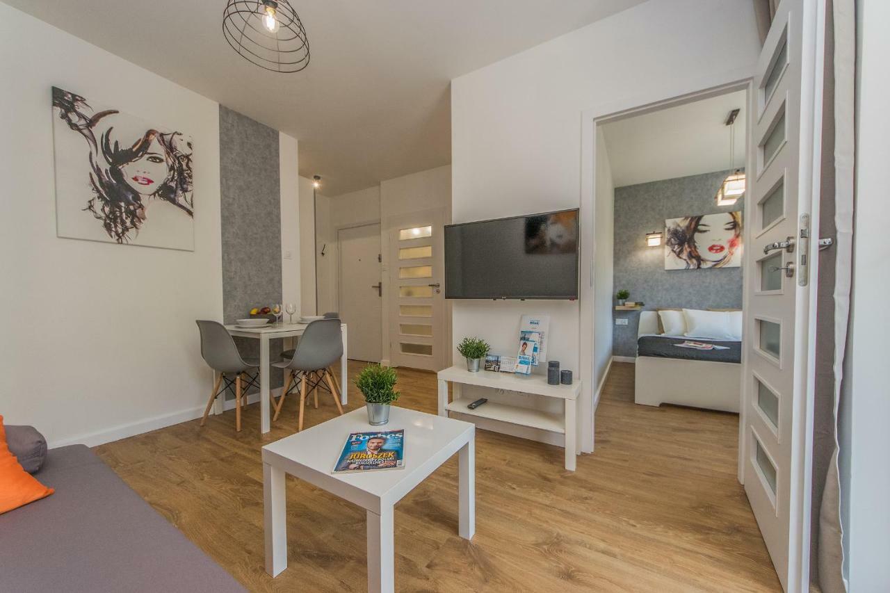 Glow Apartments, Apartmenty Nowa Leborska Гданск Екстериор снимка